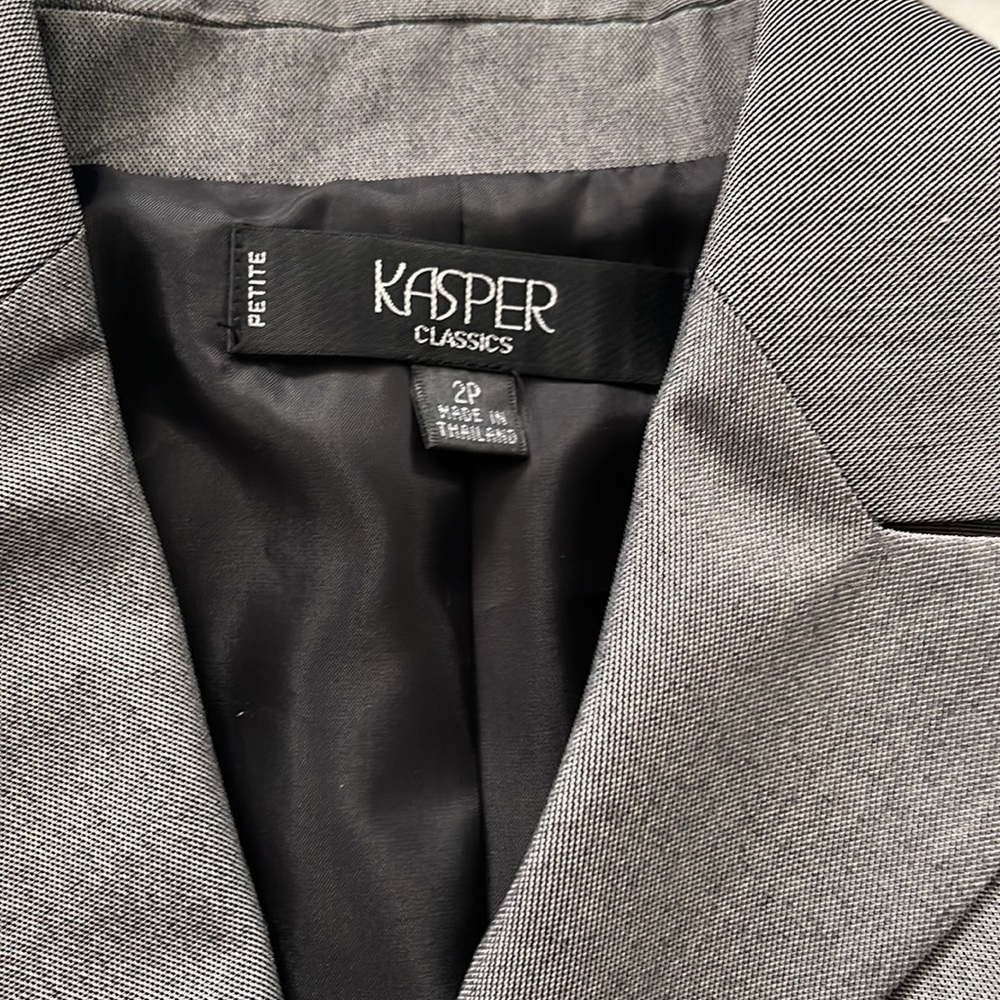 Kasper Women's Three Button Jacket, Small - image 4